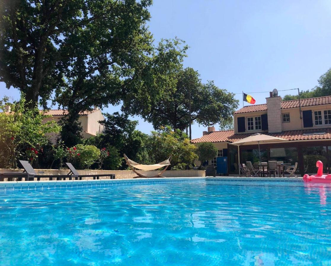 Maison Charmante Avec Piscine Privee A Saint-Georges-De-Pointindouxc Dış mekan fotoğraf